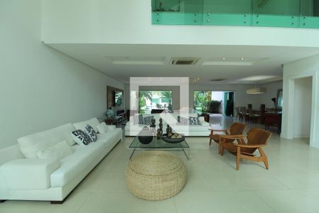 Sala de casa de condomínio à venda com 6 quartos, 997m² em Barra da Tijuca, Rio de Janeiro