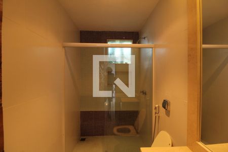 Casa de condomínio à venda com 997m², 6 quartos e 4 vagasBanheiro - Escritório