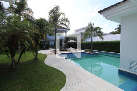 Casa de condomínio à venda com 997m², 6 quartos e 4 vagasPiscina