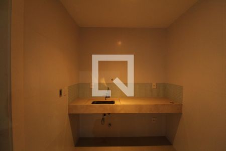 Casa de condomínio à venda com 997m², 6 quartos e 4 vagasÁrea de Serviço - Sotão