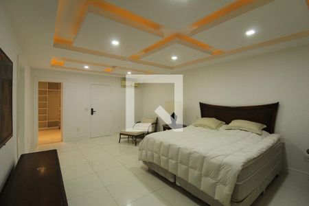 Suíte 1 de casa de condomínio à venda com 6 quartos, 997m² em Barra da Tijuca, Rio de Janeiro