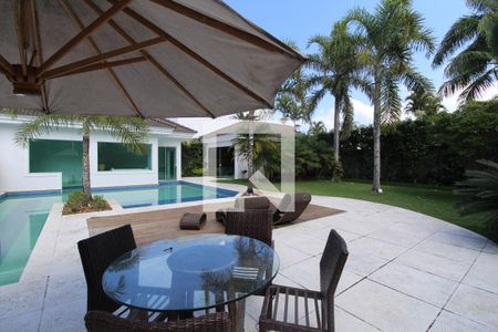 Casa de condomínio à venda com 997m², 6 quartos e 4 vagasPiscina