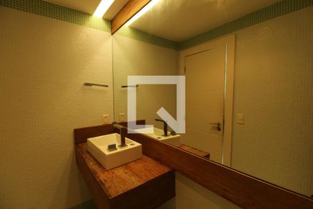 Casa de condomínio à venda com 997m², 6 quartos e 4 vagasLavabo - Piscina