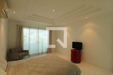 Casa de condomínio à venda com 997m², 6 quartos e 4 vagasSuíte 3