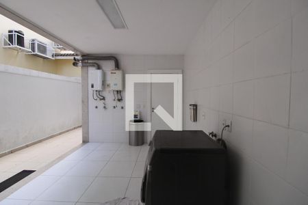 Casa de condomínio à venda com 997m², 6 quartos e 4 vagasÁrea de Serviço