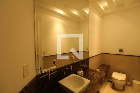 Casa de condomínio à venda com 997m², 6 quartos e 4 vagasLavabo