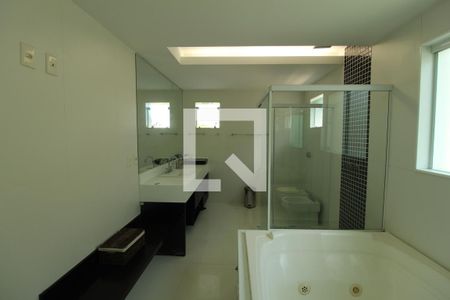 Casa de condomínio à venda com 997m², 6 quartos e 4 vagasBanheiro - Suíte 1