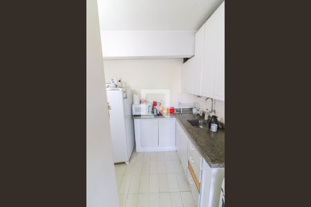Apartamento à venda com 64m², 3 quartos e 2 vagas Apartamento à venda com 64m², 3 quartos e 2 vagasCozinha