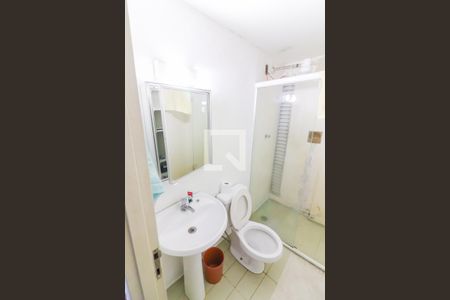 Apartamento à venda com 64m², 3 quartos e 2 vagas Apartamento à venda com 64m², 3 quartos e 2 vagasBanheiro Social