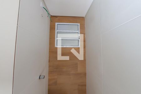 Apartamento para alugar com 43m², 2 quartos e sem vagaBanheiro