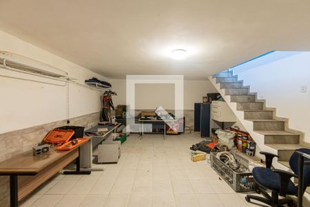 Casa à venda com 165m², 3 quartos e 6 vagas