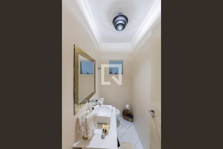 Casa à venda com 165m², 3 quartos e 6 vagas