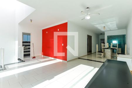 Sala de casa à venda com 4 quartos, 300m² em Jardim Guapira, São Paulo