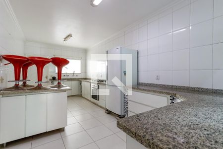 Casa à venda com 300m², 4 quartos e 6 vagasCozinha