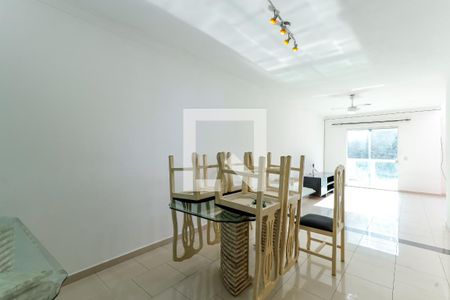 Sala de casa à venda com 4 quartos, 300m² em Jardim Guapira, São Paulo