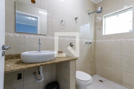 Casa à venda com 300m², 4 quartos e 6 vagasBanheiro da Suíte 2