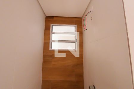 Banheiro de apartamento à venda com 1 quarto, 27m² em Parque Vitória, São Paulo