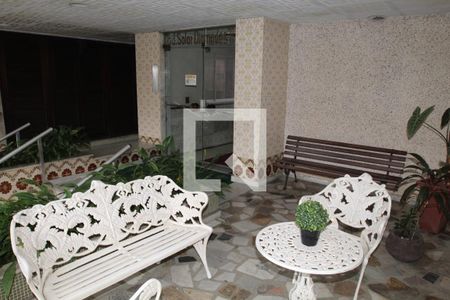 Apartamento à venda com 76m², 2 quartos e 1 vagaEntrada