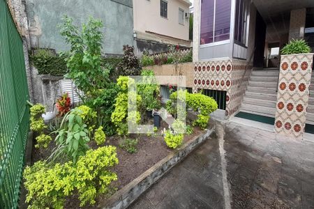 Apartamento à venda com 76m², 2 quartos e 1 vaga Apartamento à venda com 76m², 2 quartos e 1 vagaEntrada