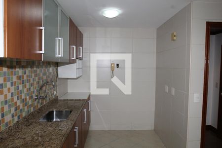 Apartamento à venda com 76m², 2 quartos e 1 vagaCozinha