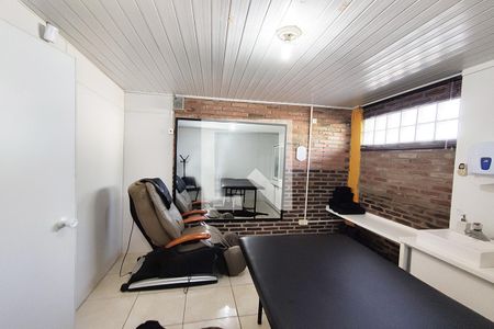 Casa à venda com 740m², 6 quartos e 4 vagas Casa à venda com 740m², 6 quartos e 4 vagasSala 3