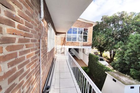 Casa à venda com 740m², 6 quartos e 4 vagas Casa à venda com 740m², 6 quartos e 4 vagasSacada