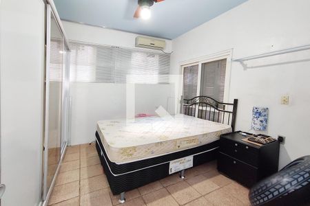 Casa à venda com 740m², 6 quartos e 4 vagas Casa à venda com 740m², 6 quartos e 4 vagasQuarto 2