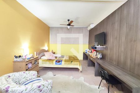 Casa à venda com 740m², 6 quartos e 4 vagas Casa à venda com 740m², 6 quartos e 4 vagasQuarto 3 Suíte 2