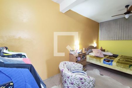 Casa à venda com 740m², 6 quartos e 4 vagas Casa à venda com 740m², 6 quartos e 4 vagasQuarto 3 Suíte 2