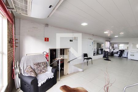 Casa à venda com 740m², 6 quartos e 4 vagas Casa à venda com 740m², 6 quartos e 4 vagasSala 5