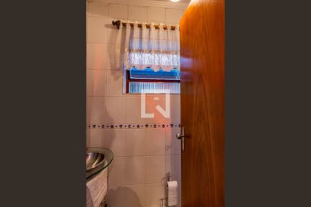 Casa para alugar com 700m², 3 quartos e 4 vagasBanheiro de Serviço