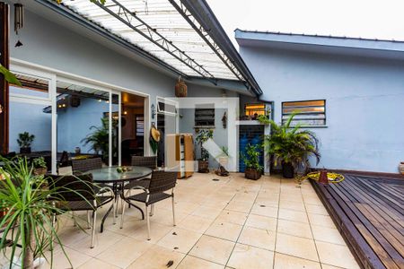 Casa para alugar com 700m², 3 quartos e 4 vagasÁrea Externa