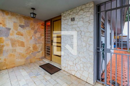 Casa para alugar com 700m², 3 quartos e 4 vagasFachada