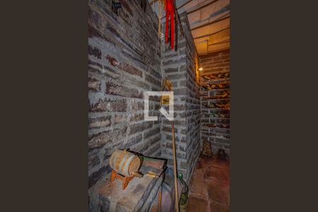 Casa para alugar com 700m², 3 quartos e 4 vagasAdega