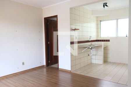 Sala/Cozinha de kitnet/studio para alugar com 1 quarto, 31m² em Morro do Espelho, São Leopoldo