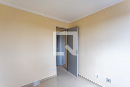 Quarto de apartamento para alugar com 2 quartos, 55m² em Bandeiras, Osasco