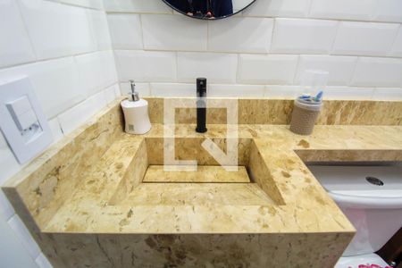 Apartamento à venda com 74m², 3 quartos e 2 vagasBanheiro do Quarto 1