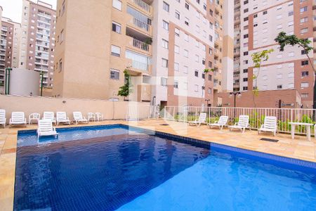 Apartamento à venda com 74m², 3 quartos e 2 vagasÁrea comum - Piscina