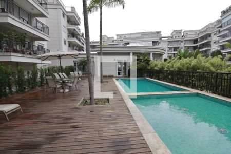 Apartamento à venda com 60m², 1 quarto e 2 vagasÁrea comum - Piscina