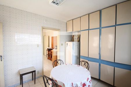 Casa à venda com 457m², 3 quartos e 1 vagaCozinha