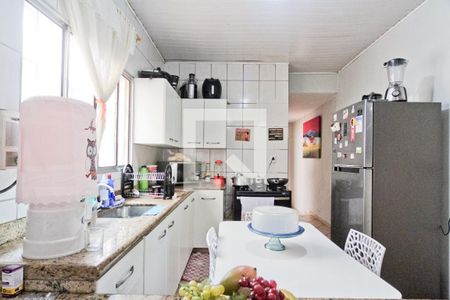 Casa à venda com 140m², 2 quartos e sem vaga Casa à venda com 140m², 2 quartos e sem vagaCozinha