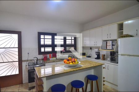 Casa à venda com 239m², 6 quartos e 2 vagasCasa 1 - Cozinha