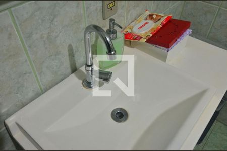 Casa à venda com 239m², 6 quartos e 2 vagasCasa 1 - Banheiro Suíte