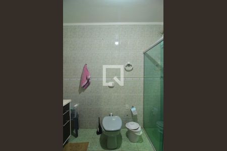 Casa à venda com 239m², 6 quartos e 2 vagasCasa 1 - Banheiro Suíte