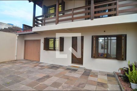 Casa à venda com 239m², 6 quartos e 2 vagasPátio