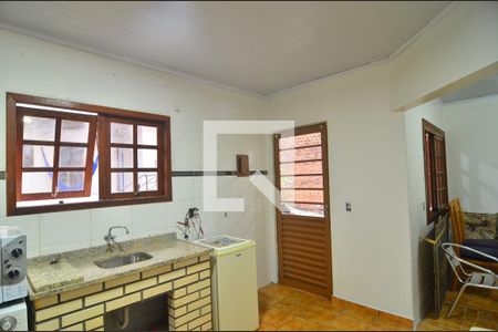 Casa à venda com 239m², 6 quartos e 2 vagasCasa 3 - Cozinha