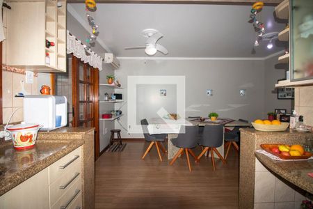 Casa à venda com 287m², 3 quartos e 3 vagasCozinha