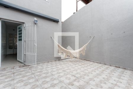 Casa à venda com 195m², 3 quartos e 2 vagasQuintal