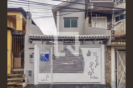 Casa à venda com 195m², 3 quartos e 2 vagasFachada