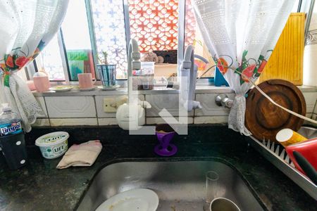 Casa à venda com 200m², 3 quartos e 1 vagaCozinha - Torneira